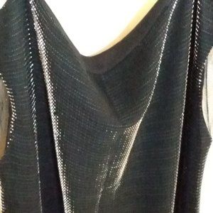 De Laru Shimmering Black Gown